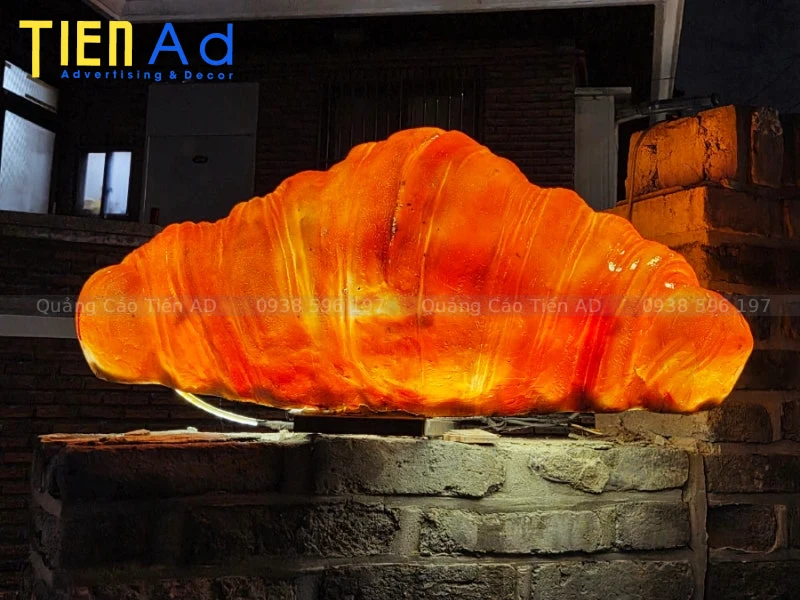 15+ mẫu mô hình bánh sừng bò composite đẹp ấn tượng