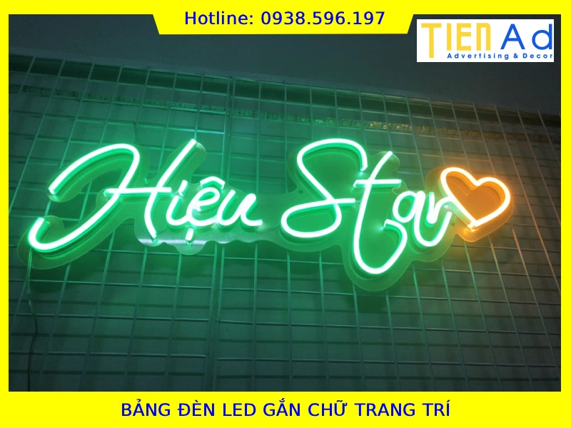 Bảng đèn led gắn chữ trang trí