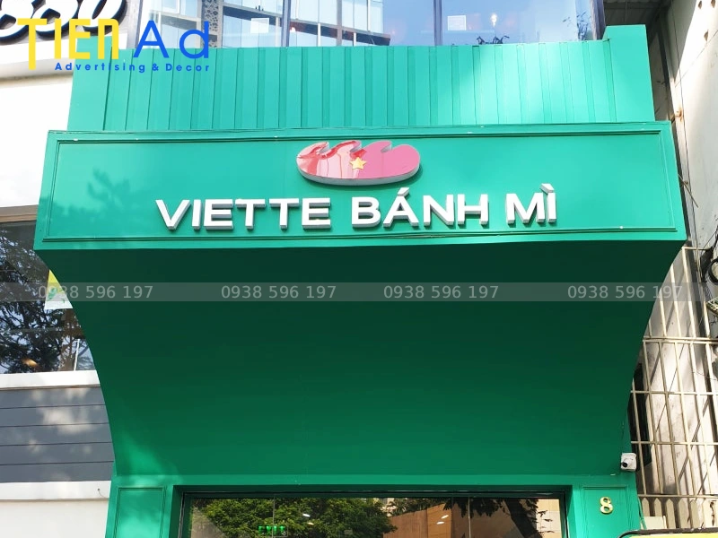 Bảng hiệu Viette Bánh Mì