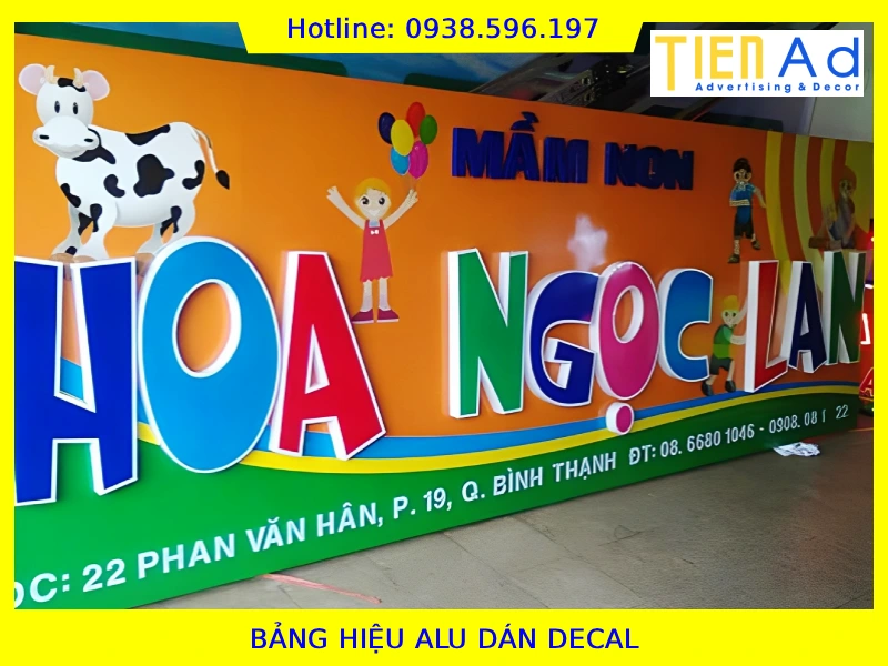 Bảng hiệu alu dán decal