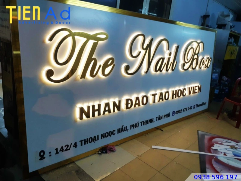 Bảng hiệu chữ nổi inox