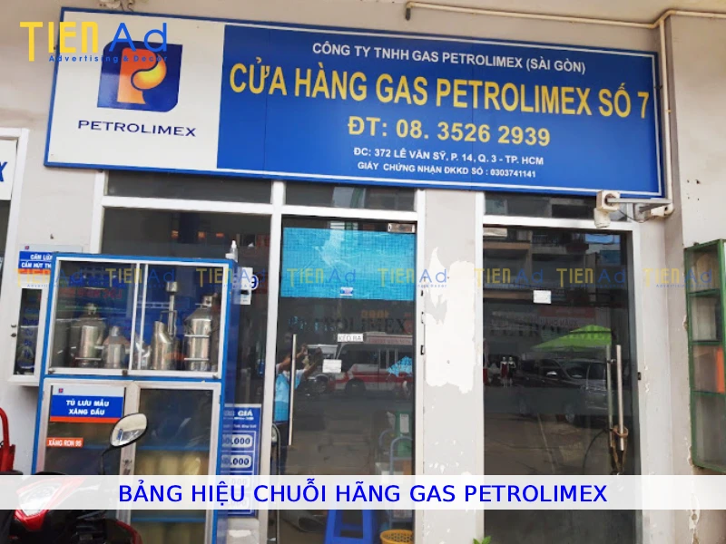 Bảng hiệu chuỗi hãng gas Petrolimex