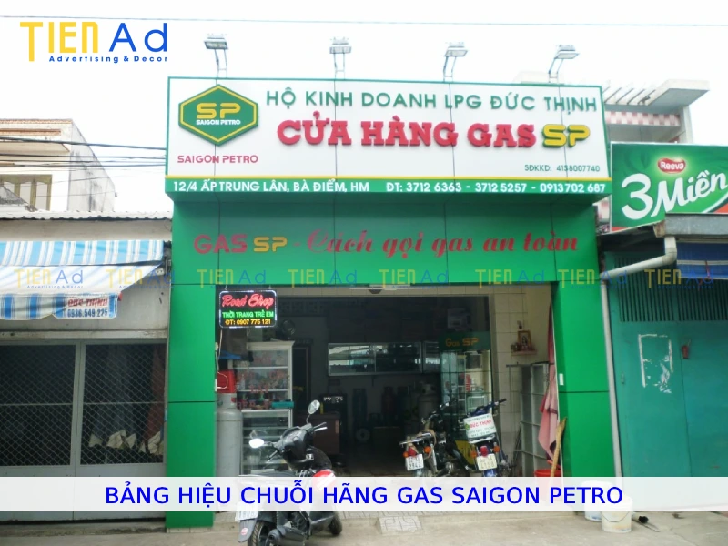 Bảng hiệu chuỗi hãng gas Saigon Petro