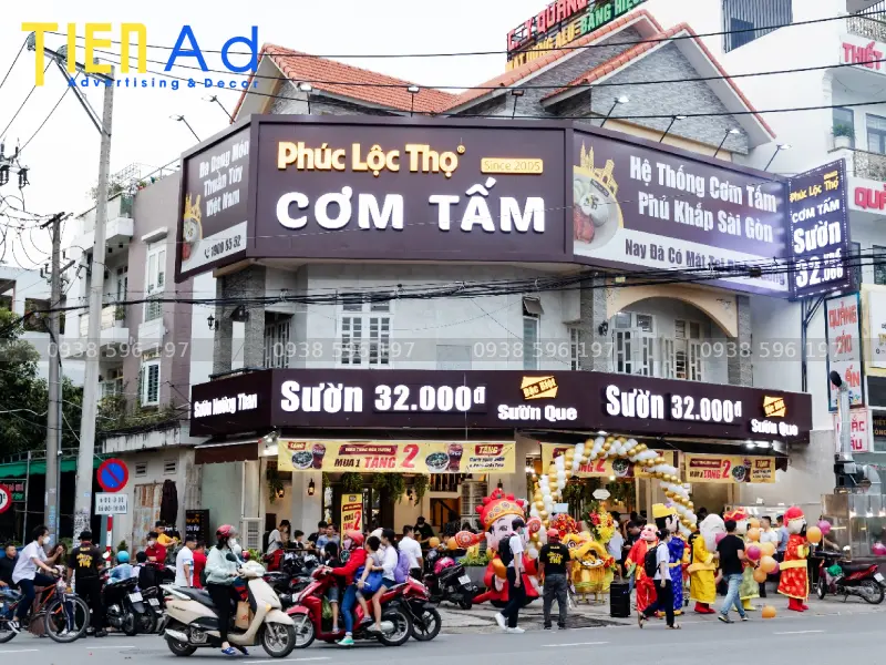 Bảng hiệu cơm tấm Phúc Lộc Thọ