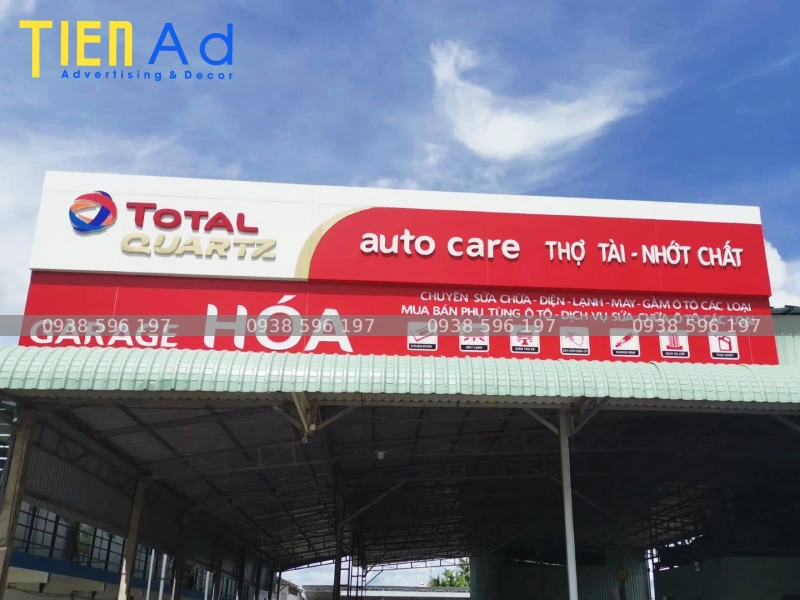 Bảng hiệu dầu nhớt tài trợ Total