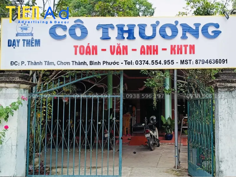 Bảng hiệu dạy thêm Toán