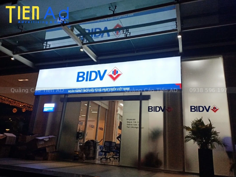 Bảng hiệu đèn LED