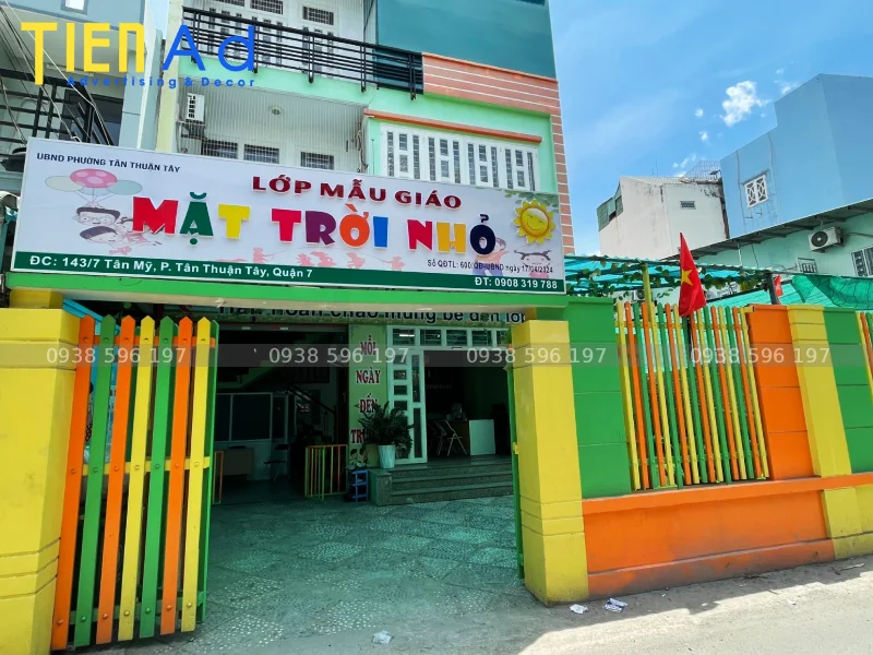 Bảng hiệu lớp mẫu giá Mặt Trời Nhỏ