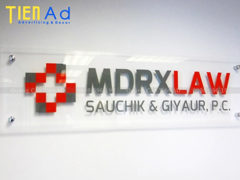 Bảng hiệu mica dán decal - 7