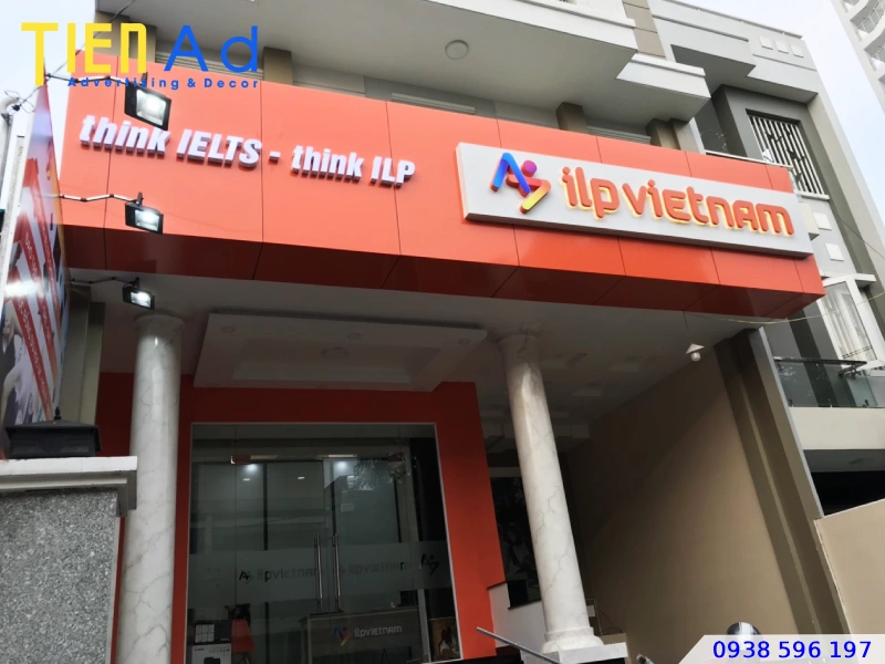 Bảng hiệu quảng cáo alu trung tâm tiếng anh