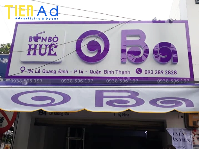 Bảng hiệu quảng cáo bún bò Huế O Ba