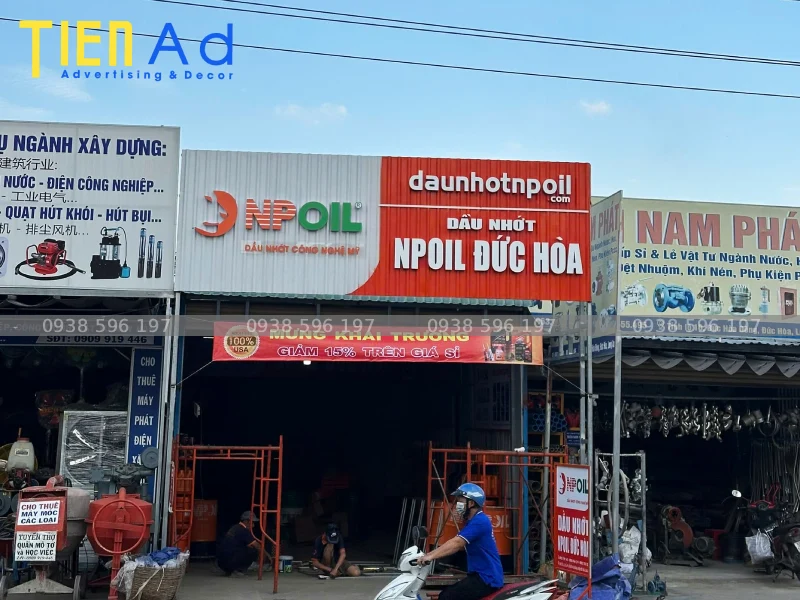 Bảng hiệu quảng cáo dầu nhớt NPOIL