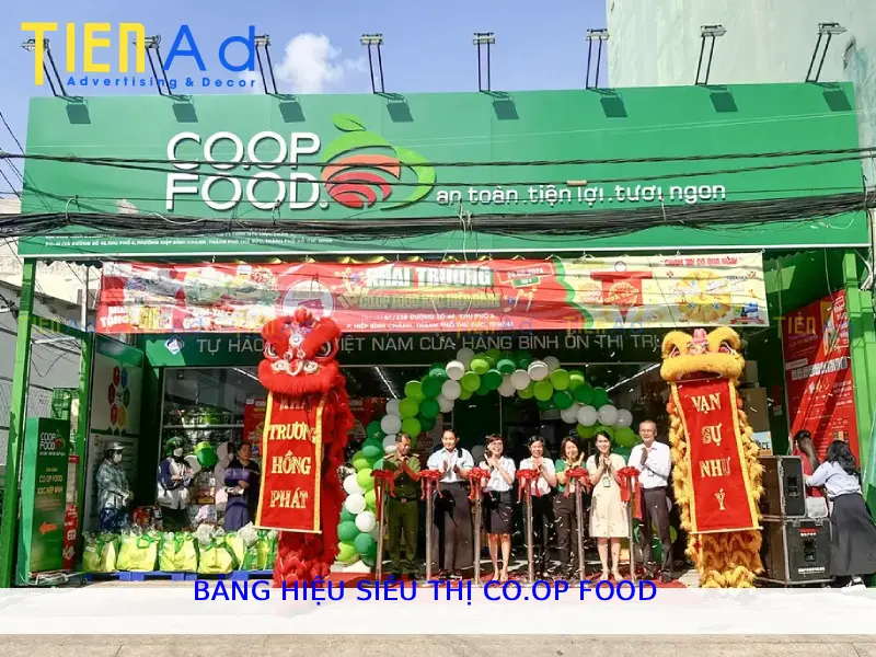 Bảng hiệu siêu thị Co.op Food