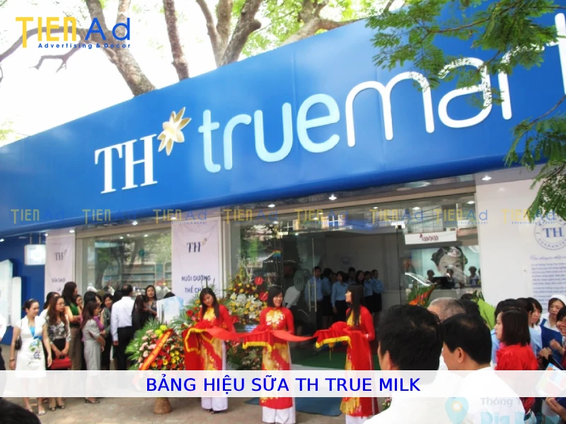 Bảng hiệu sữa TH True MILK