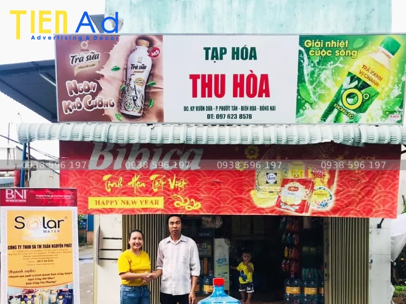 Bảng hiệu tạp hóa tài trợ cho thương hiệu Tân Hiệp Phát