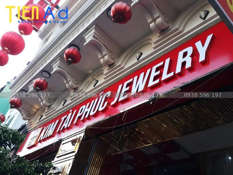 Bảng hiệu tiệm vàng Kin Tài Phúc Jewelry