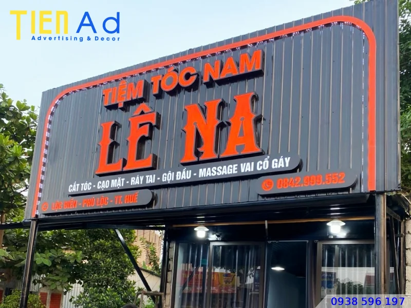 Bảng hiệu tôn sống chữ nổi mica Lê Na