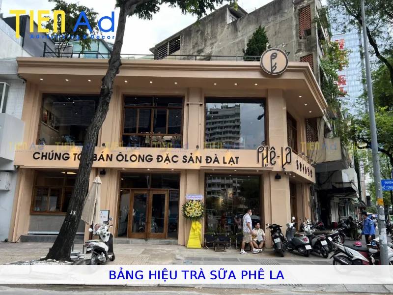 Bảng hiệu trà sữa Phê La