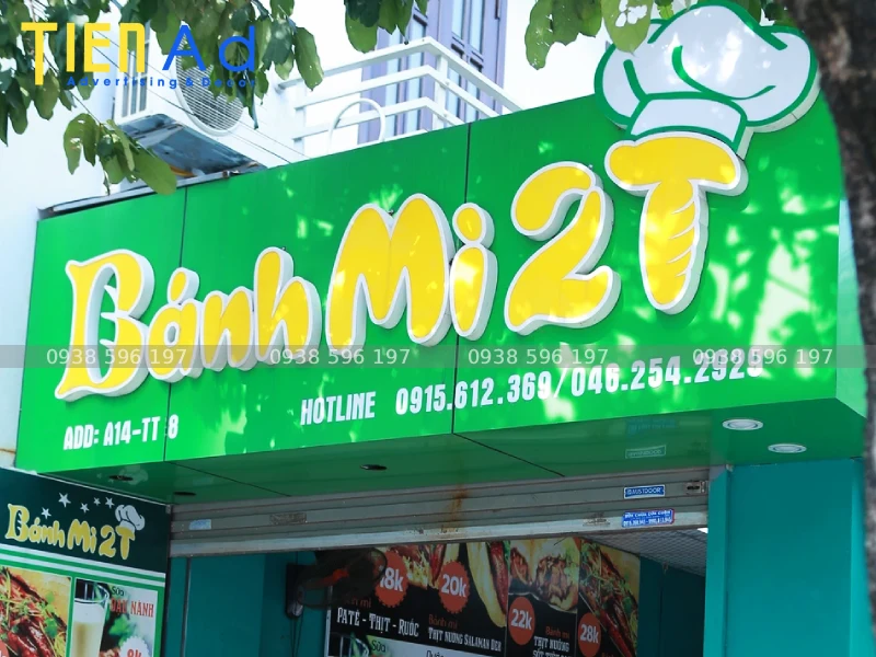 Bảng quảng cáo bánh mì 2T