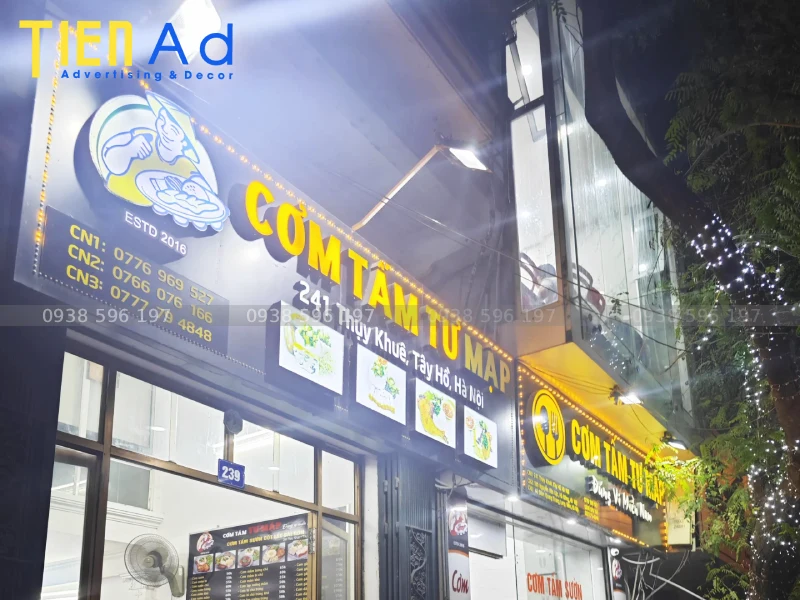 Bảng quảng cáo cơm tấm mica