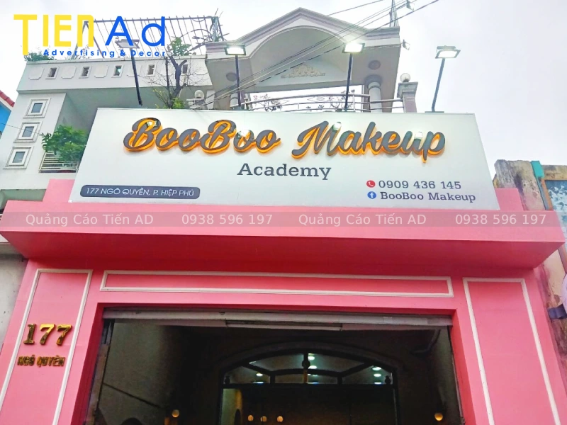 Bí quyết thiết kế bảng hiệu makeup đẹp, hút mắt ngay từ cái nhìn đầu tiên