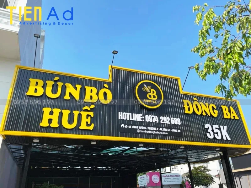 Biển hiệu bún bò Huế Đông Ba