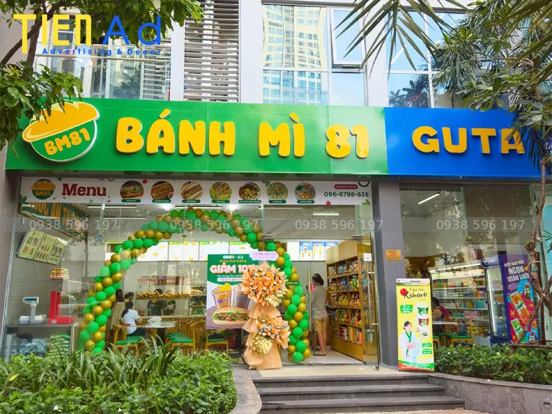 Biển hiệu quảng cáo bánh mì 81