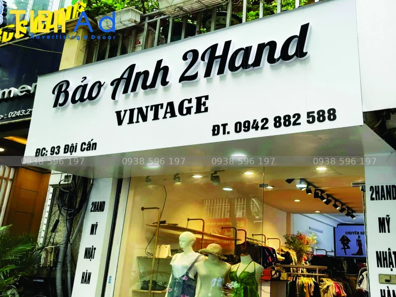 Biển quảng cáo cửa hàng quần áo chữ nổi