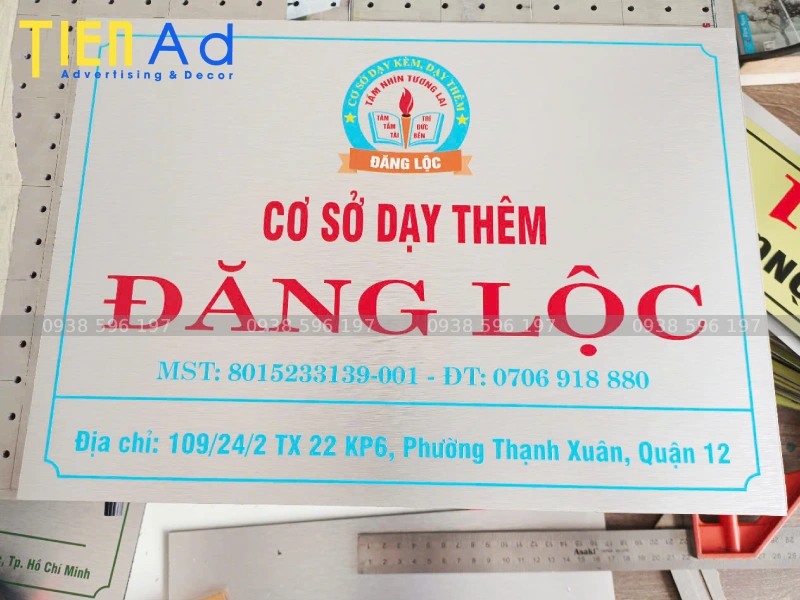 Biển quảng cáo dạy thêm inox