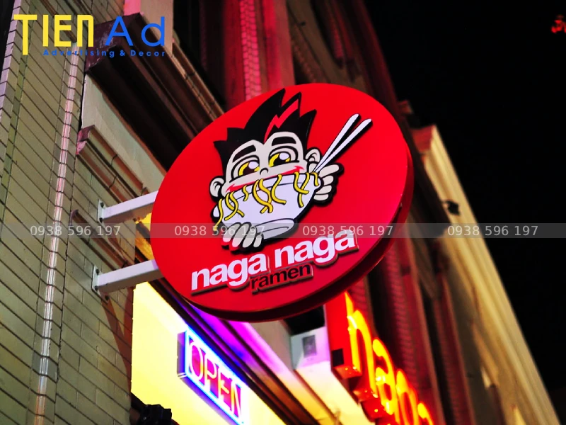 Biển vẫy mì cay