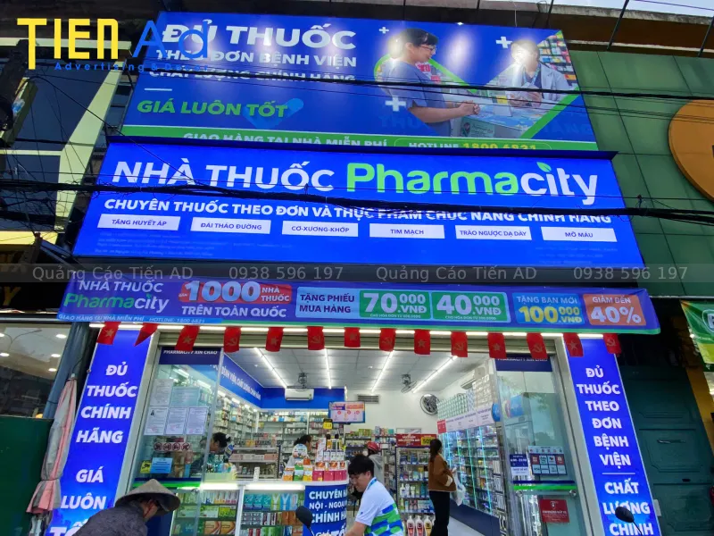 Các chất liệu dùng làm hộp đèn nhà thuốc tây