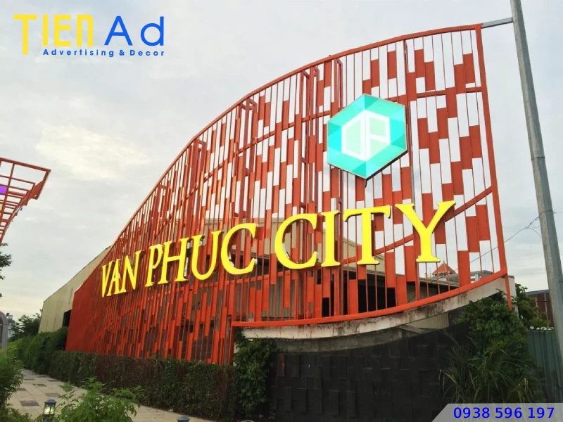 Các dòng chất liệu làm bảng hiệu được ứng dụng nhiều trong quảng cáo