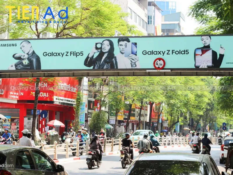 Các loại biển quảng cáo ngoài trời phổ biến