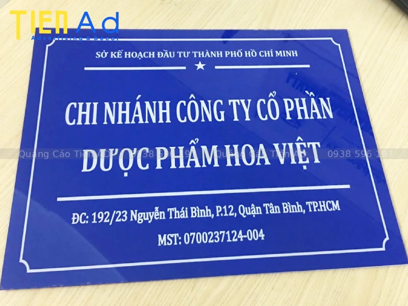 Các loại decal chuyên dụng thường dùng cho bảng hiệu mica dán decal