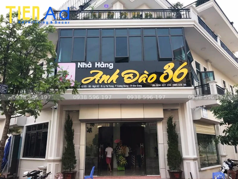 Các vị trí cần lắp đặt bảng hiệu nhà hàng để gây sự chú ý