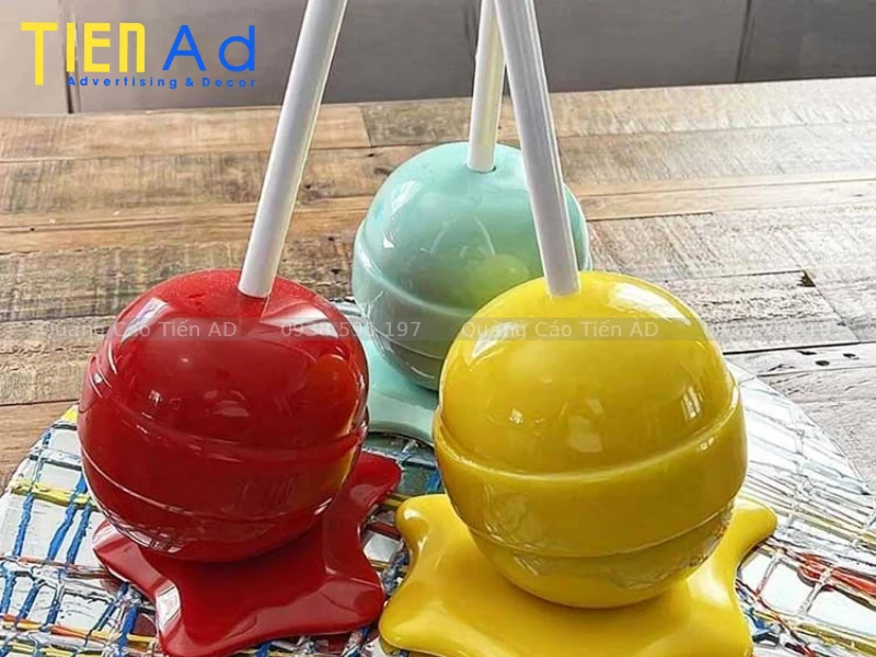 Chất liệu composite có phù hợp để làm mô hình kẹo mút ngoài trời không