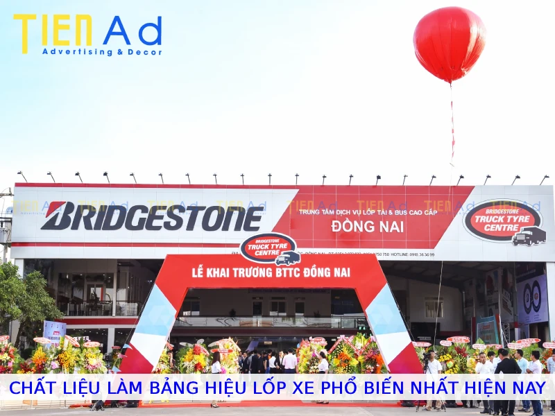 Chất liệu làm bảng hiệu lốp xe phổ biến nhất hiện nay