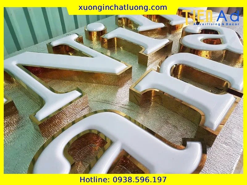Chữ Nổi Mica Viền Inox Sang Trọng Giá Rẻ Tại TP.HCM