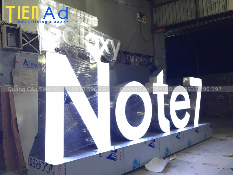 Chữ nổi mica viền inox điện thoại SamSung