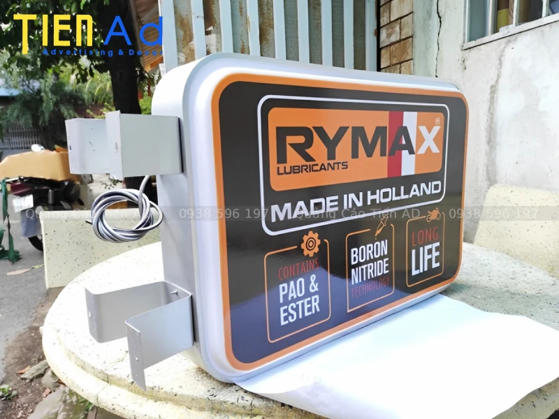 Công nghệ in thường được sử dụng khi làm hộp đèn mica hút nổi