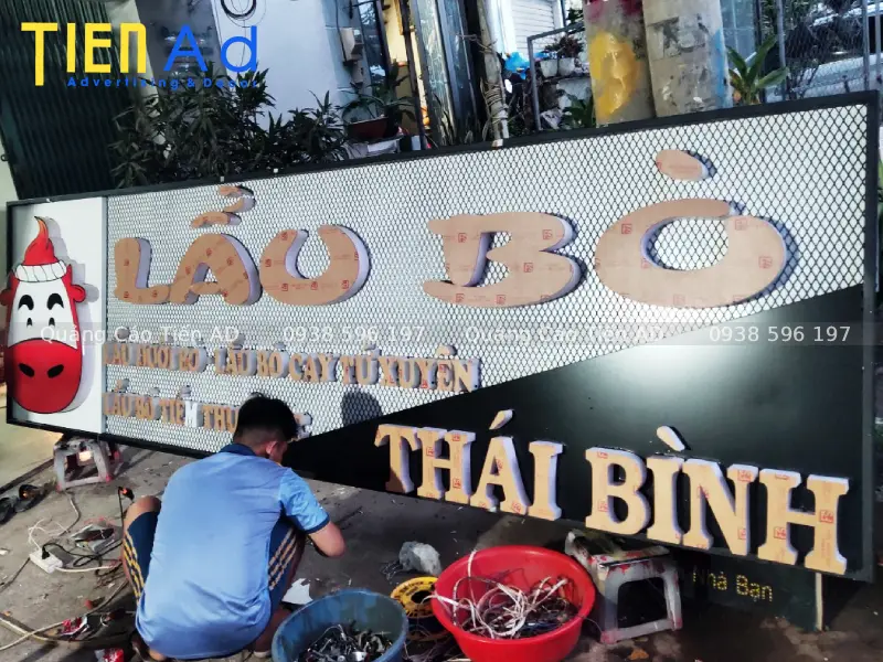 Giới thiệu dịch vụ làm làm bảng hiệu quảng cáo Quận 8 uy tín chuyên nghiệp tại Quảng Cáo Tiến AD