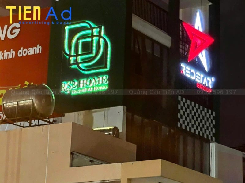 Hiệu quả dự án thi công chữ nổi inox mặt mica sáng đèn LED cho công ty Redstar