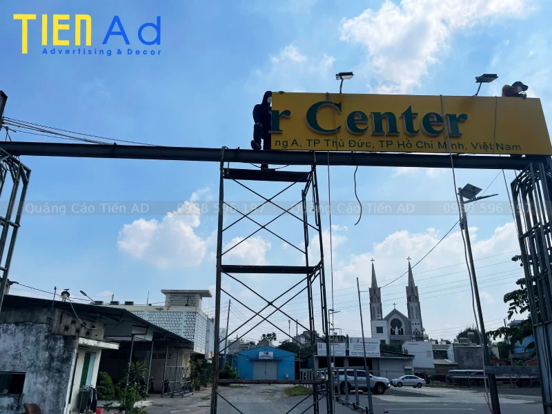 Hình ảnh làm bảng hiệu cho SBS Car Center tại Thủ Đức - 2