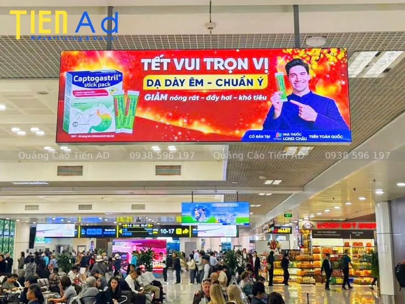 Hình ảnh quảng cáo tại sân bay - 2
