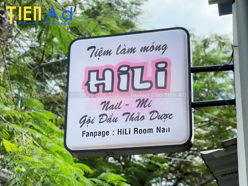 Hộp đèn mica hút nổi vuông