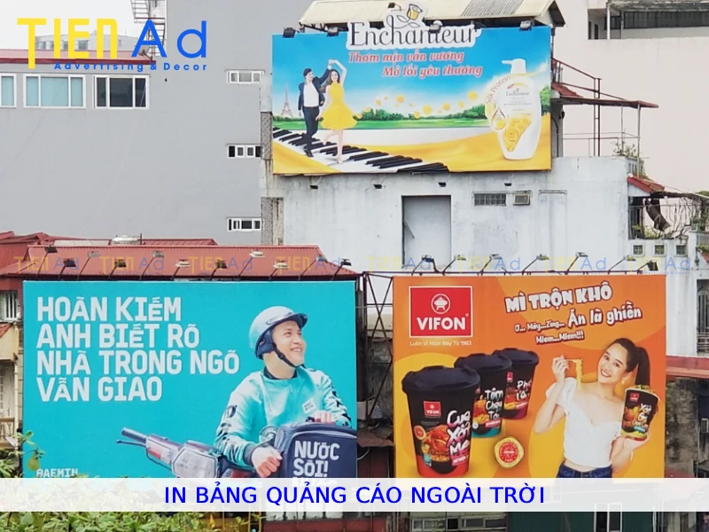 In bảng quảng cáo ngoài trời