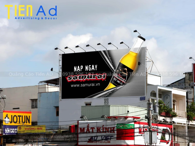 Khi nào cần thi công thay bạt pano ốp tường