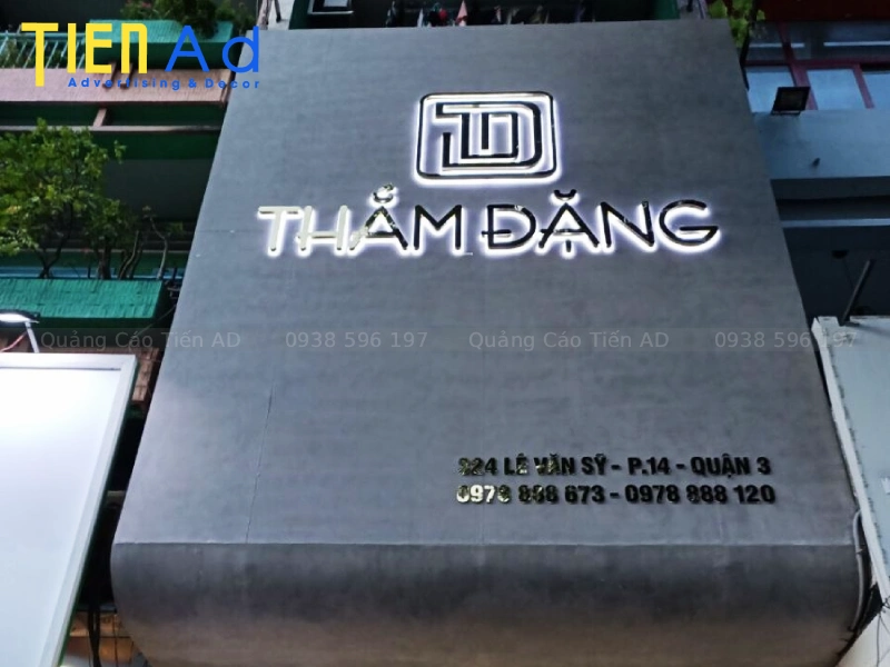 Làm bảng hiệu quảng cáo Quận 3 - 4