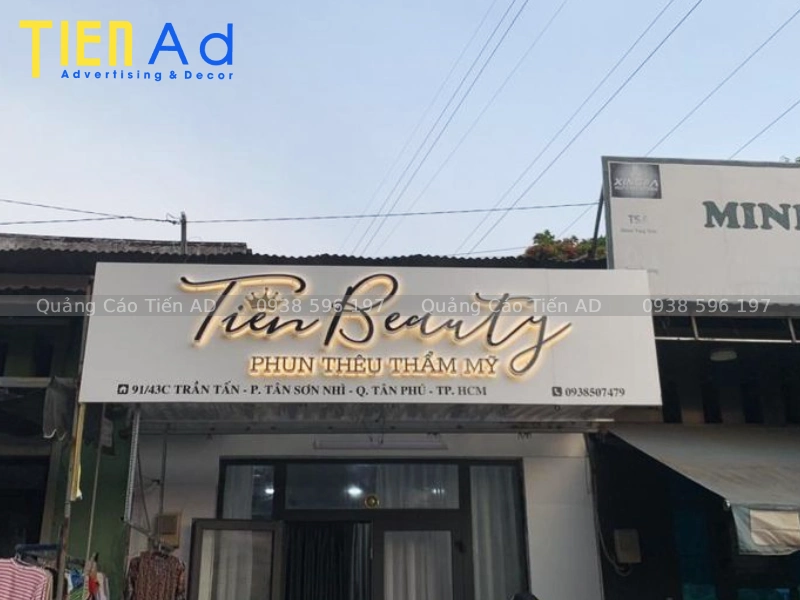 Mẫu bảng hiệu phun xăm thẩm mỹ - 2