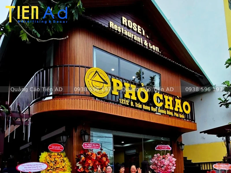 Mẫu bảng hiệu quán phở - 3